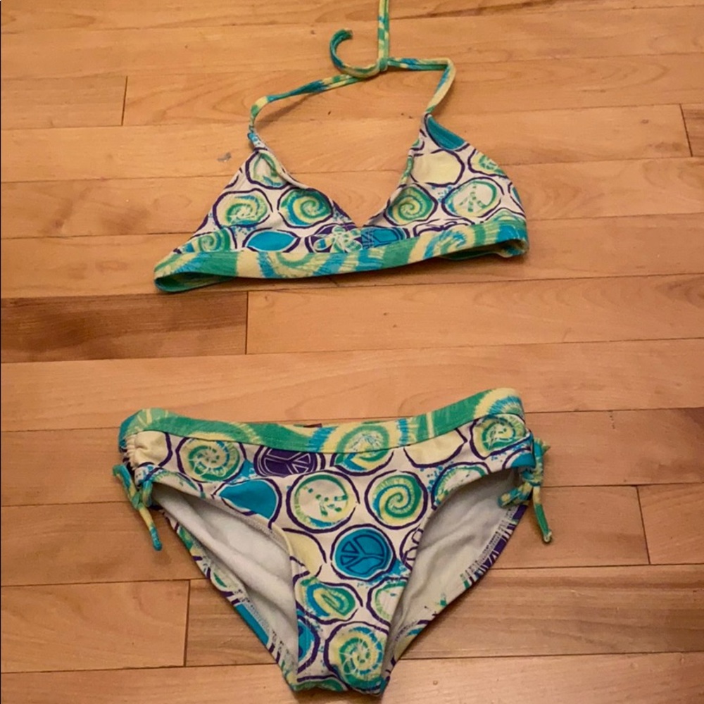 Bathing suit